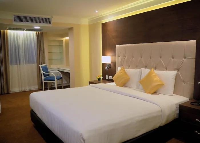 Hotel Kingston Sukhumvit 15 By Kingston 4*