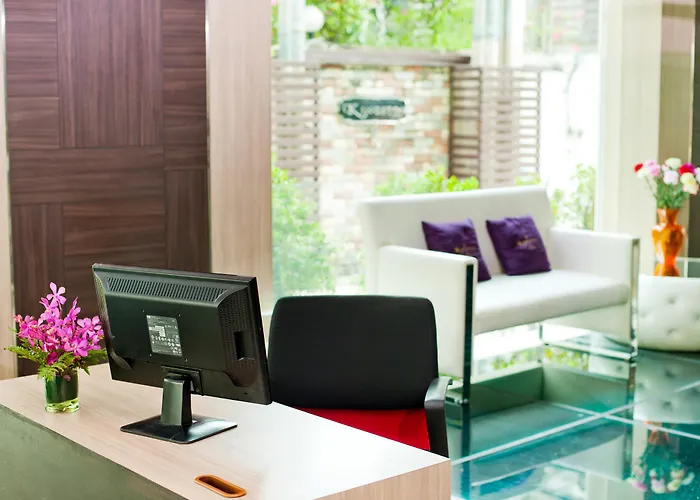 Hotel Kingston Sukhumvit 15 By Kingston 4*