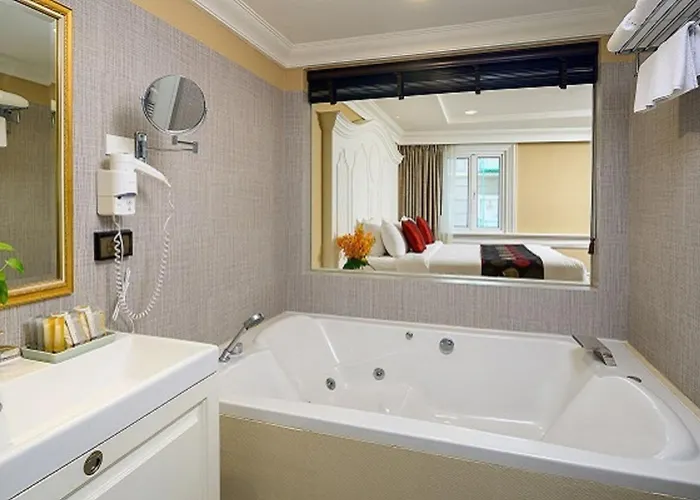 Kingston Sukhumvit 15 By Kingston 4*